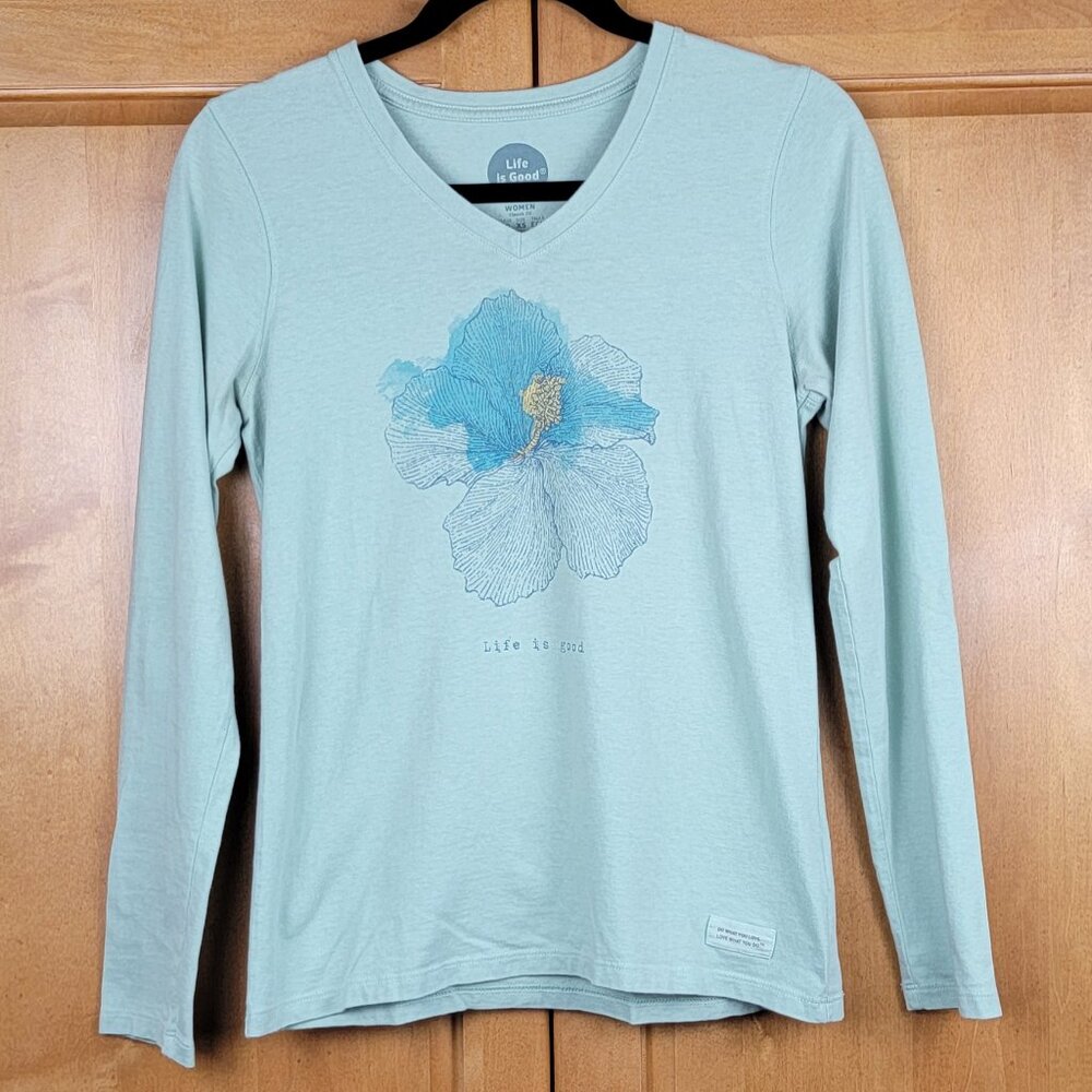 Life is Good Pale Green Classic Fit Hibiscus Flower V-Neck Long Sleeve Tee - XS